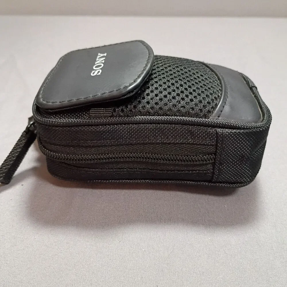 Sony LCS-CSQ Case for Cybershot